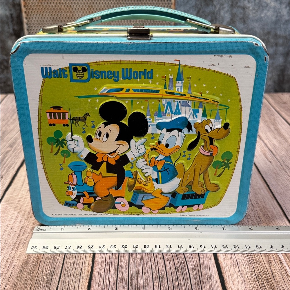 Vintage Aladdin Walt Disney World Metal Lunch Box and Thermos - Picture 2 of 16